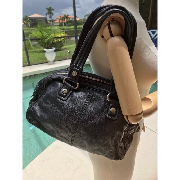 Black Pelle Studio Shoulder Handbag - Picture 2 of 11